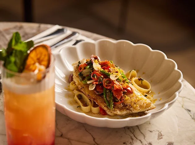 זו המסעדה הכי חמה כרגע – והאוכל שלה מוכיח שהבאזז סביבה מוצדק