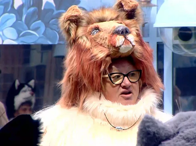 "אני אזרוק אתכן ככה לפח זבל. טפי": פאינה מתפוצצת על בנות הבית