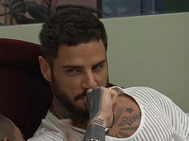 טיימליין "האח הגדול", היום ה-24: השיח על מערכות היחסים בבית