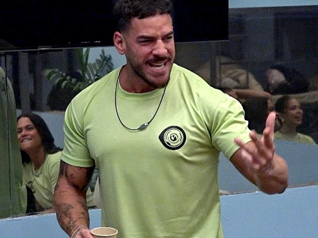 הוותיקים נגד החדשים: "זאת מלחמה על הכבוד שלנו"