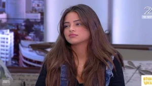 בת ה-14 שמסעירה את הרשת