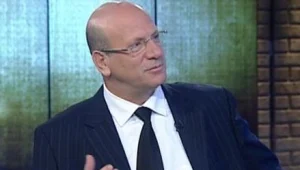 שאלה משפטית - עונה 4 פרק 35