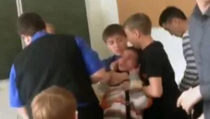 רץ ברשת - כשתלמיד אלים באמת מתעצבן על המורה