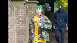 אולם קולנוע ומתחם ספא מפואר: הצצה לביתו החדש והמפואר של ג'סטין ביבר