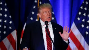 סקר אחרון: קלינטון מובילה ב-5%