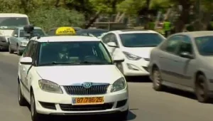 נהגי המוניות מתעלמים מהחוק החדש