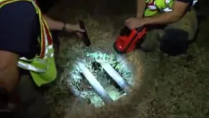 תינוקת עפה מהרכב בתאונה ונמצאה כמעט ללא פגע בתעלת ניקוז