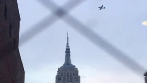 מה עשה מטוס הרקולס מעל העיר?