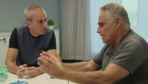 אברי גלעד יוצא למסע שיכול להציל את חיינו