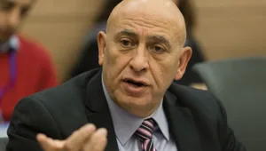 האם להסיר את חסינותו של ח"כ גטאס