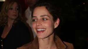 קרן מיכאלי דוגמנית העבר חובקת בן זוג חדש