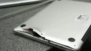 ניצל בזכות המחשב הנייד "תיק הגב הציל אותי"‎