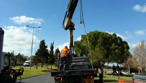 גדר נגד דריסות הוצבה בזירת הפיגוע