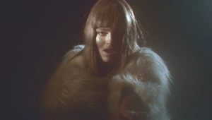 הקליפ של נועה קירל לסינגל "תן לי סימן"