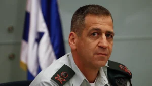 מסמכים מסווגים נגנבו, אל"מ הושעה