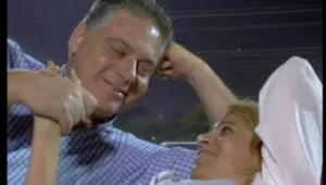 משפחת שטיינמץ נופלת וקמה