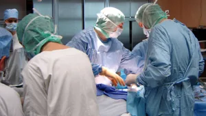 "נכנסנו לגירעון בגלל הטיפול בפצועים מסוריה"