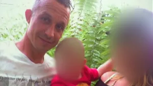 מאסר לאב ובנו שדקרו את שכנם