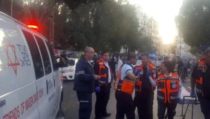 ניצול ניסיון הלינץ' בפתח תקווה משחזר