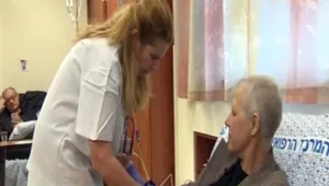 "לא יכולה להיות חולה וגם לשלם"