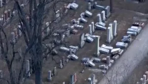 בית קברות יהודי הושחת