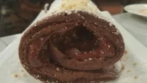 רולדת שוקולד ואגוזי לוז