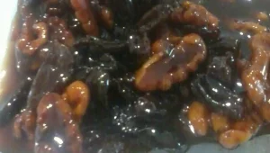 ריבת צימוקים ואגוזים