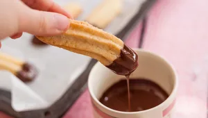 עוגיות זילוף עם שוקולד