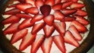 טארט קצפת עם שוקולד לבן נוגט ותותים