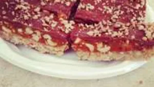 עוגת סניקרס