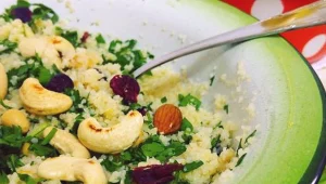 סלט בורגול ופיצוחים