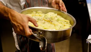 בול למזג האוויר: גראטן תפוחי אדמה של אבי ביטון