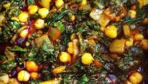 סלט עלי מנגולד וגרגרי חומוס