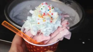 גלידה תאילנדית