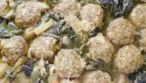 קציצות עם מנגולד וחומוס