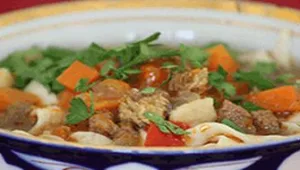 תבשיל ספגטי בשר וירקות