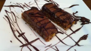 סניקרס מולה ועוף