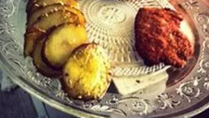 שניצל בליווי שעועית ירוקה ותפוח אדמה