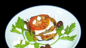 מילפיי חצילים עם עגבניות ומוצרלה