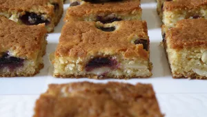 בלונדיז עם דובדבנים