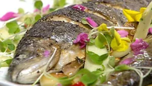 דג צלוי עם תפוחי עץ