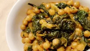 תרד עם חומוס