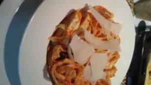 פסטה טרייה ברוטב עגבניות