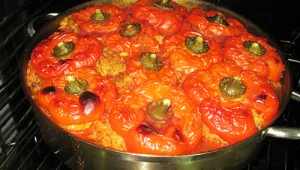 פלפלים ממולאים עם בשר ואורז