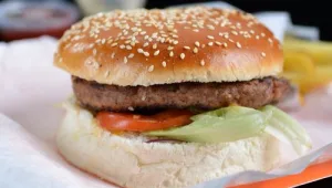 בורגר אמריקאי קלאסי