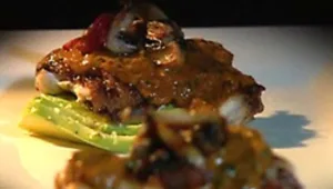 עופות ברוטב בוטנים