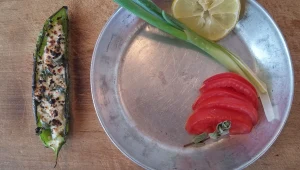 פלפלים חריפים עם בולגרית