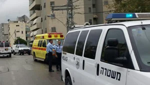 פרצו לאוטובוס וריססו בגז מדמיע