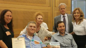 צביקה לוי הוכרז כחתן הפרס