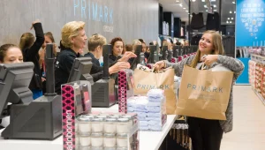 שופינג זה החיים: הצצה לפרימרק החדש באמסטרדם